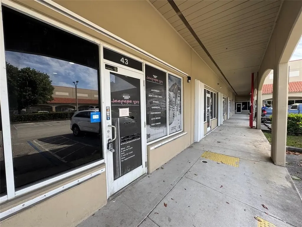 15420 SW 136th Street Miami FL 33196