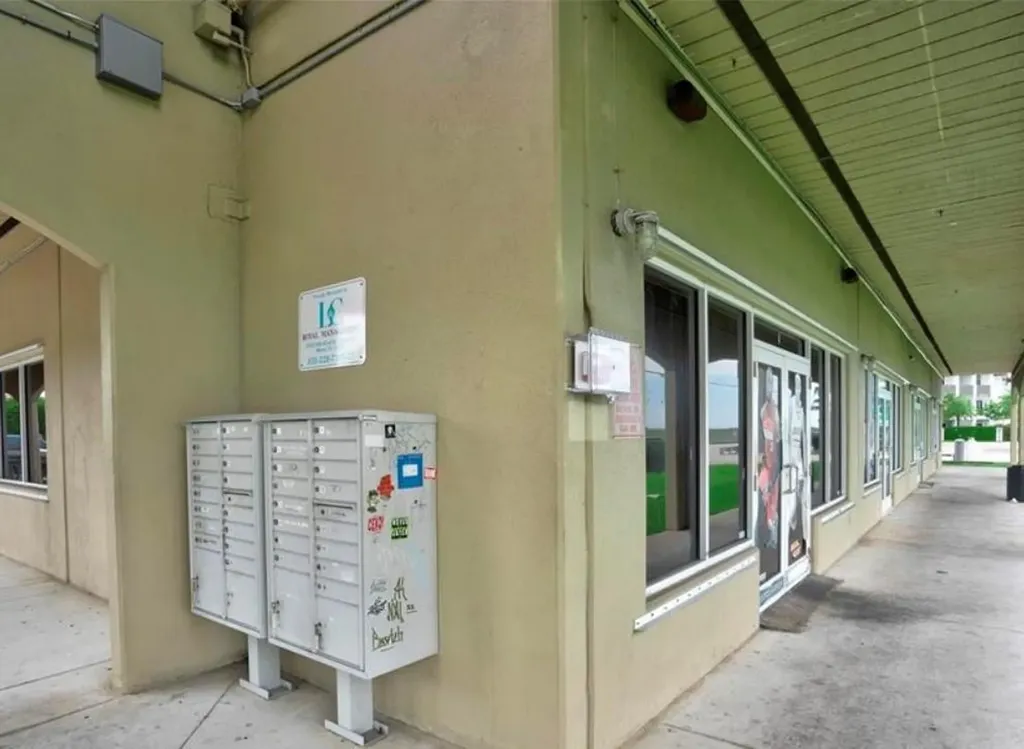 15420 SW 136th Street Miami FL 33196