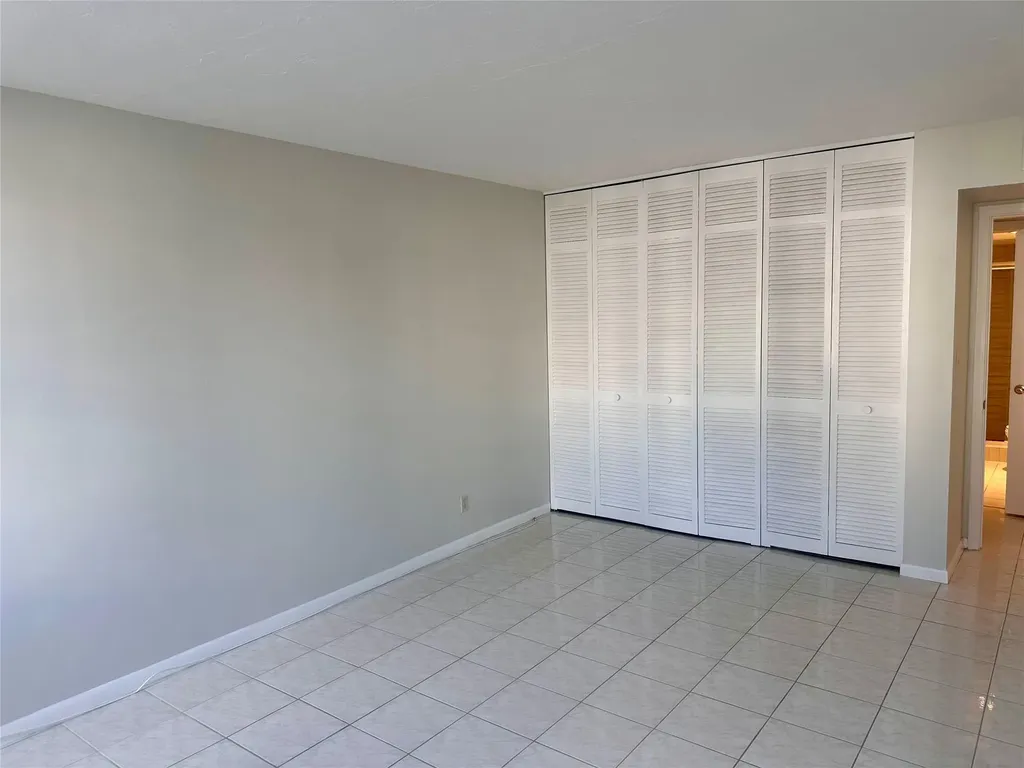 1149 Hillsboro Mile Hillsboro Beach FL 33062
