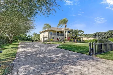 3061 SW 117th Avenue Davie FL 33330