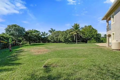 3061 SW 117th Avenue Davie FL 33330