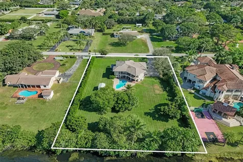 3061 SW 117th Avenue Davie FL 33330