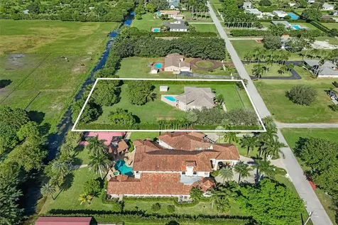 3061 SW 117th Avenue Davie FL 33330