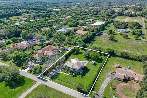 3061 SW 117th Avenue Davie FL 33330