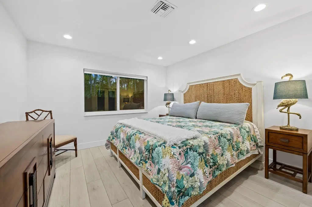 1731 NE 23rd Avenue Fort Lauderdale FL 33305