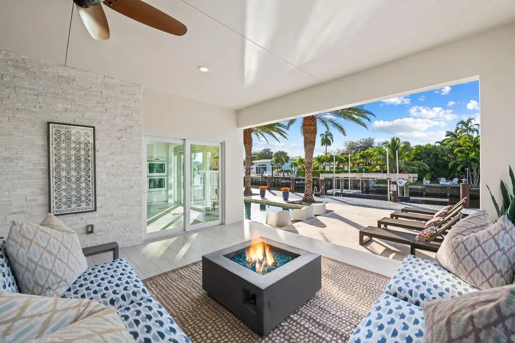 1731 NE 23rd Avenue Fort Lauderdale FL 33305