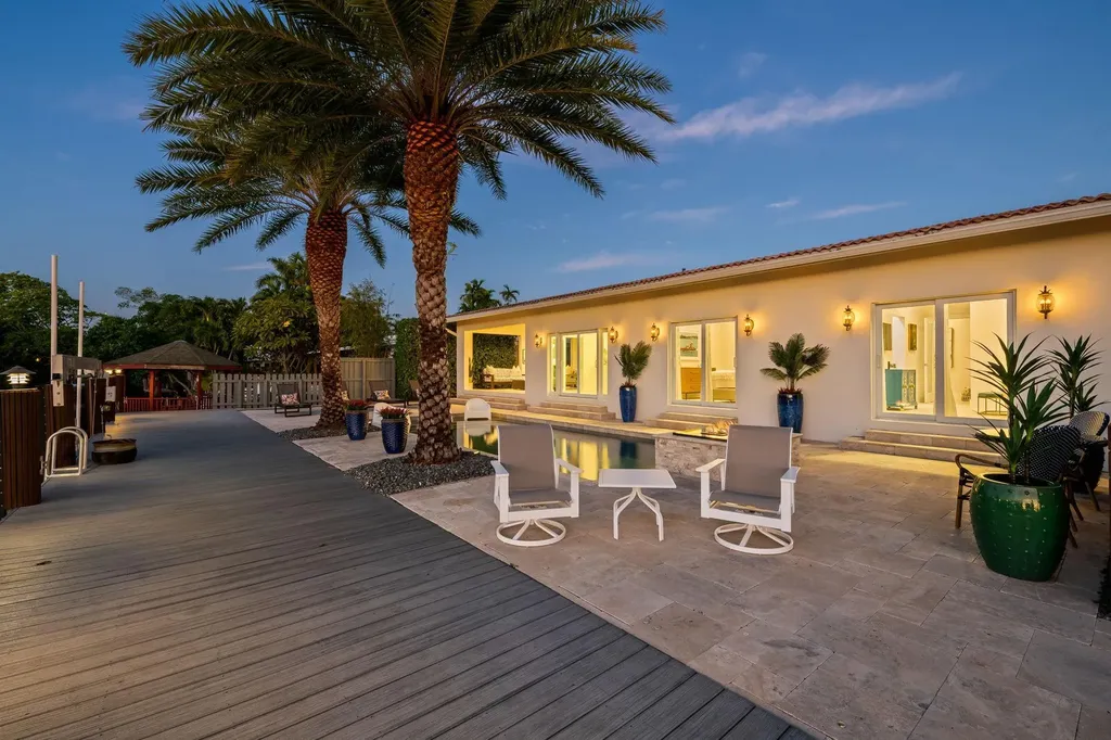 1731 NE 23rd Avenue Fort Lauderdale FL 33305