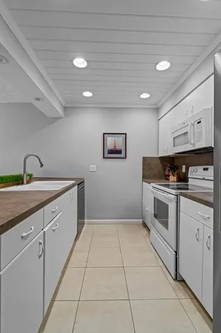 653 Cypress Lane Wilton Manors FL 33305
