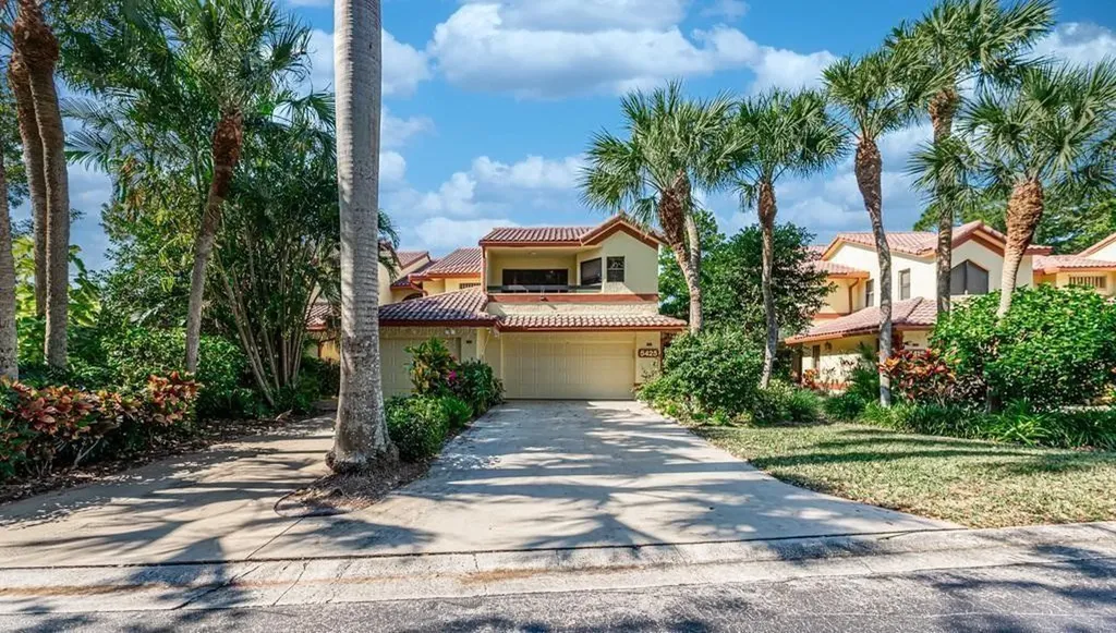5425 10th Fairway Drive Delray Beach FL 33484