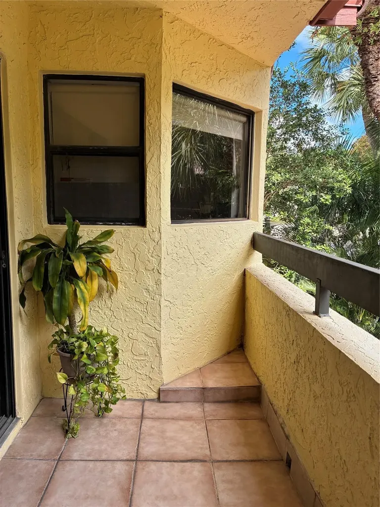 5425 10th Fairway Drive Delray Beach FL 33484