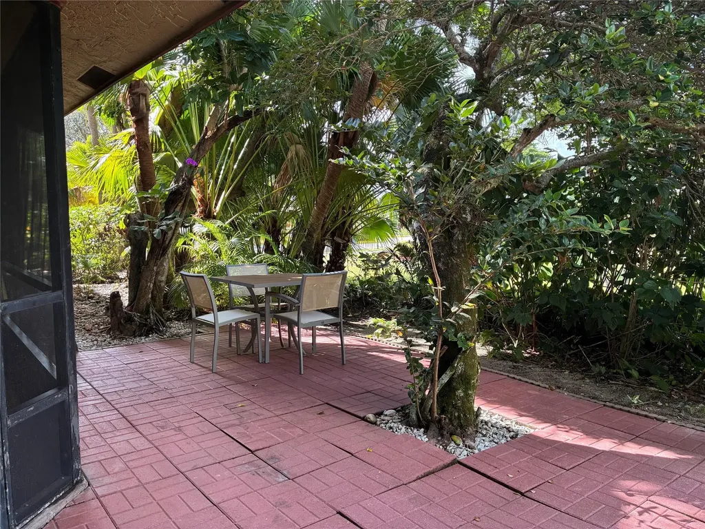 5425 10th Fairway Drive Delray Beach FL 33484