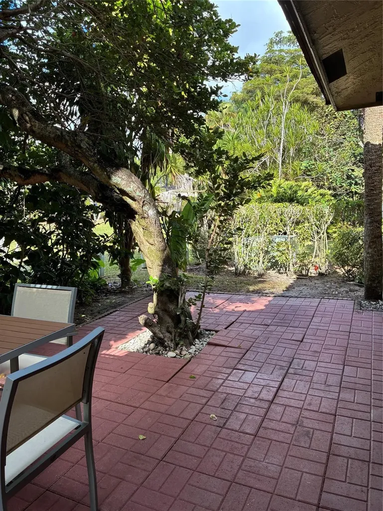 5425 10th Fairway Drive Delray Beach FL 33484