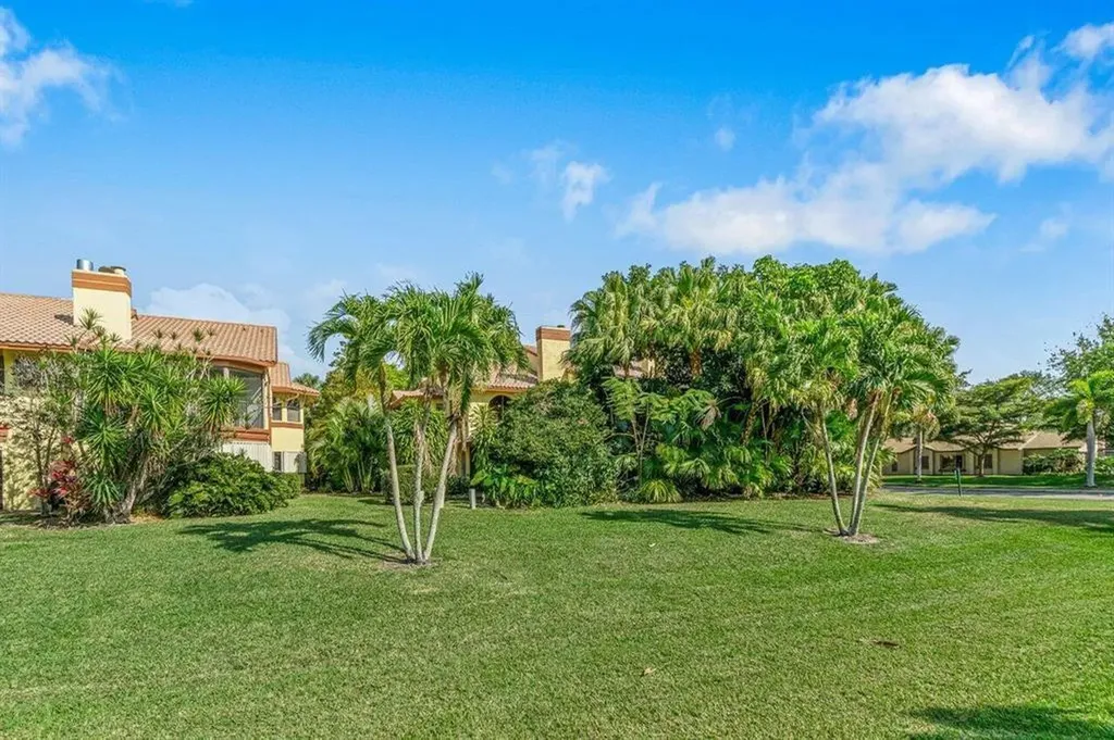 5425 10th Fairway Drive Delray Beach FL 33484