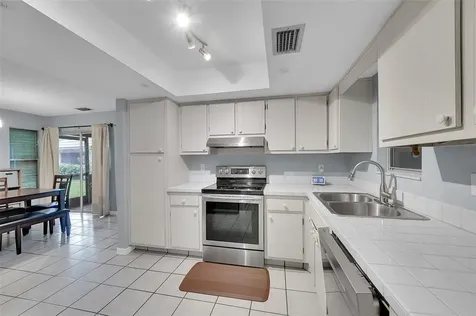 1910 Coquina Way Coral Springs FL 33071