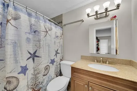 1910 Coquina Way Coral Springs FL 33071