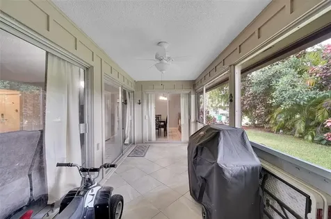 1910 Coquina Way Coral Springs FL 33071