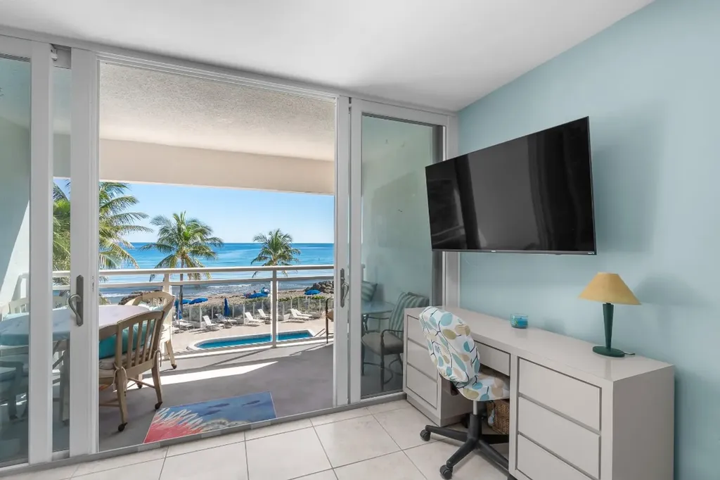 500 SE 21st Avenue Deerfield Beach FL 33441