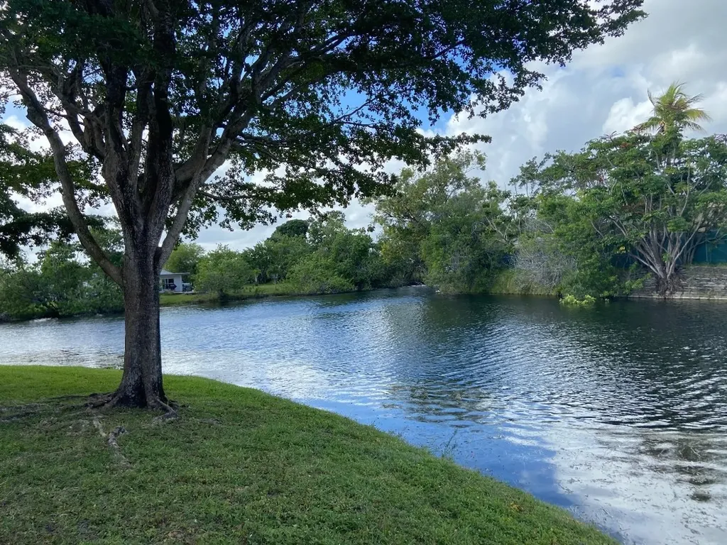 9370 Sunrise Lakes Boulevard Sunrise FL 33322