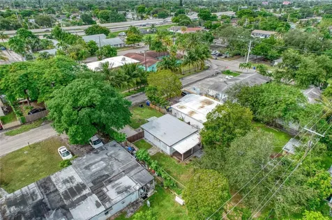 409 N 61st Terrace Hollywood FL 33024