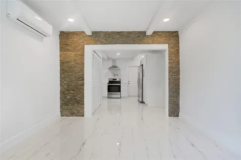 409 N 61st Terrace Hollywood FL 33024