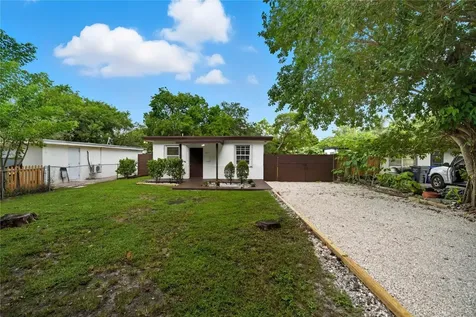409 N 61st Terrace Hollywood FL 33024