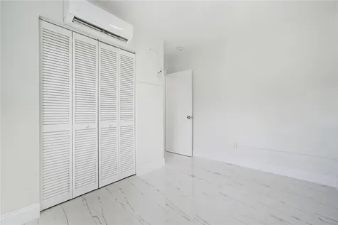 409 N 61st Terrace Hollywood FL 33024