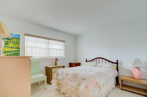 3500 NW 48th Lauderdale Lakes FL 33319