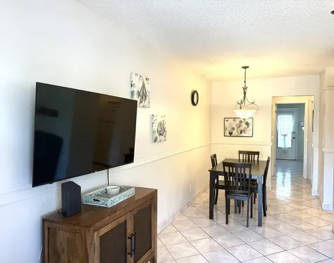900 SW 10th Terrace Hallandale Beach FL 33009