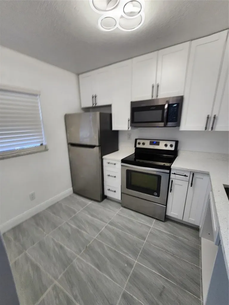 1156 NW 106th Terrace Hollywood FL 33026