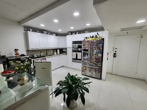 2500 Parkview Drive Hallandale Beach FL 33009