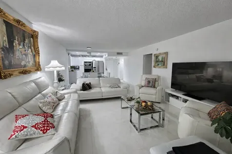 2500 Parkview Drive Hallandale Beach FL 33009