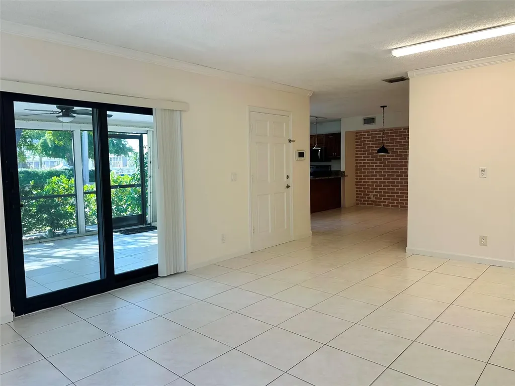 444 Pine Circle Boca Raton FL 33432