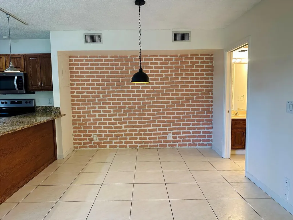 444 Pine Circle Boca Raton FL 33432