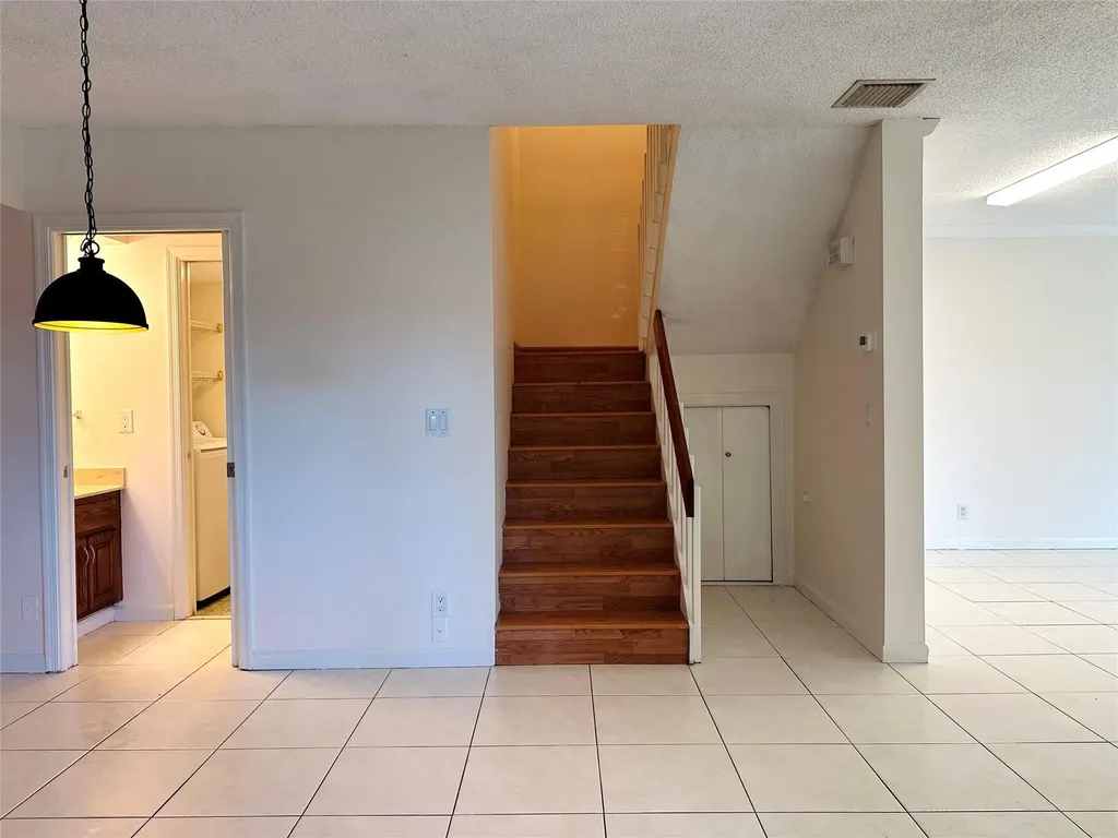 444 Pine Circle Boca Raton FL 33432