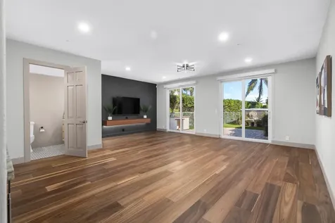 1796 Bay Drive Pompano Beach FL 33062