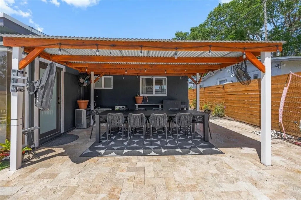 1716 SW 43rd Avenue Fort Lauderdale FL 33317