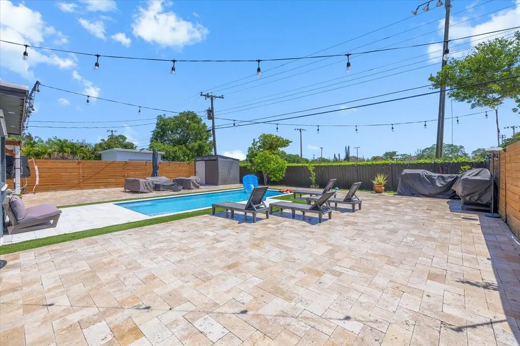 1716 SW 43rd Avenue Fort Lauderdale FL 33317