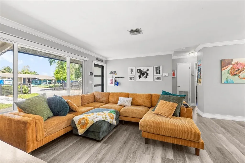 1716 SW 43rd Avenue Fort Lauderdale FL 33317