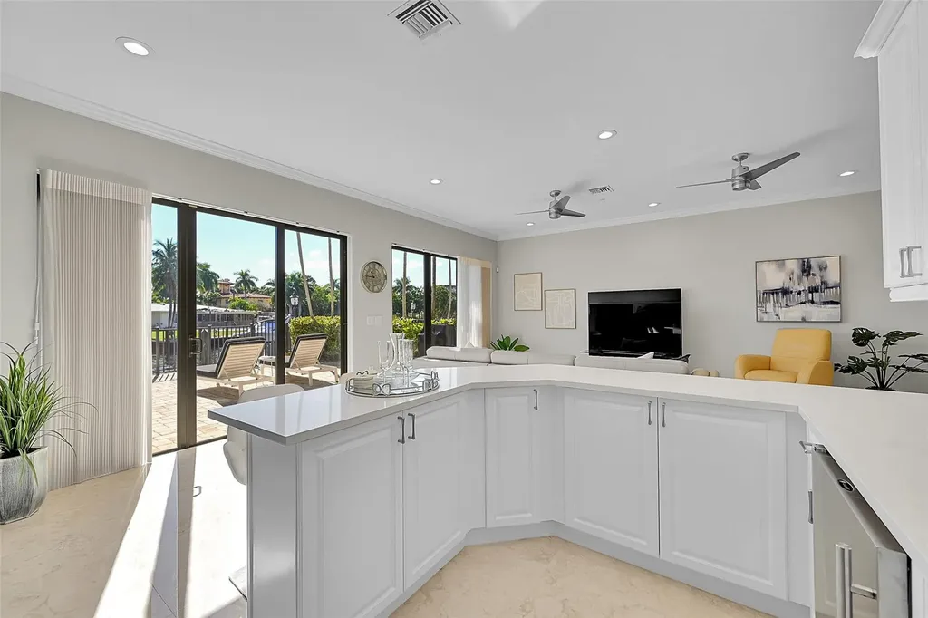 2254 SE 7th Street Pompano Beach FL 33062