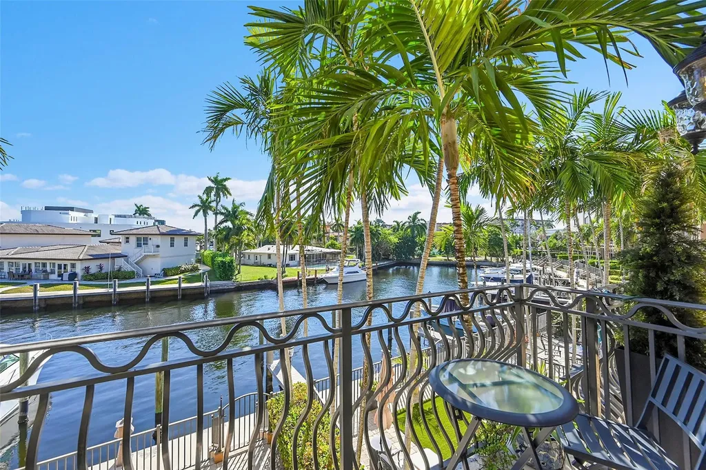 2254 SE 7th Street Pompano Beach FL 33062