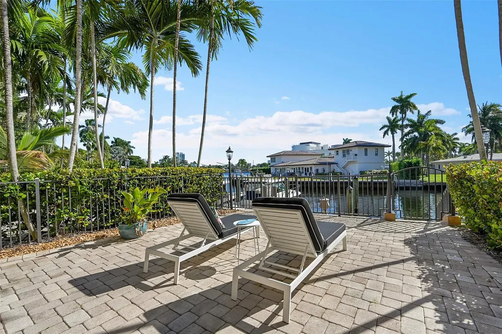 2254 SE 7th Street Pompano Beach FL 33062