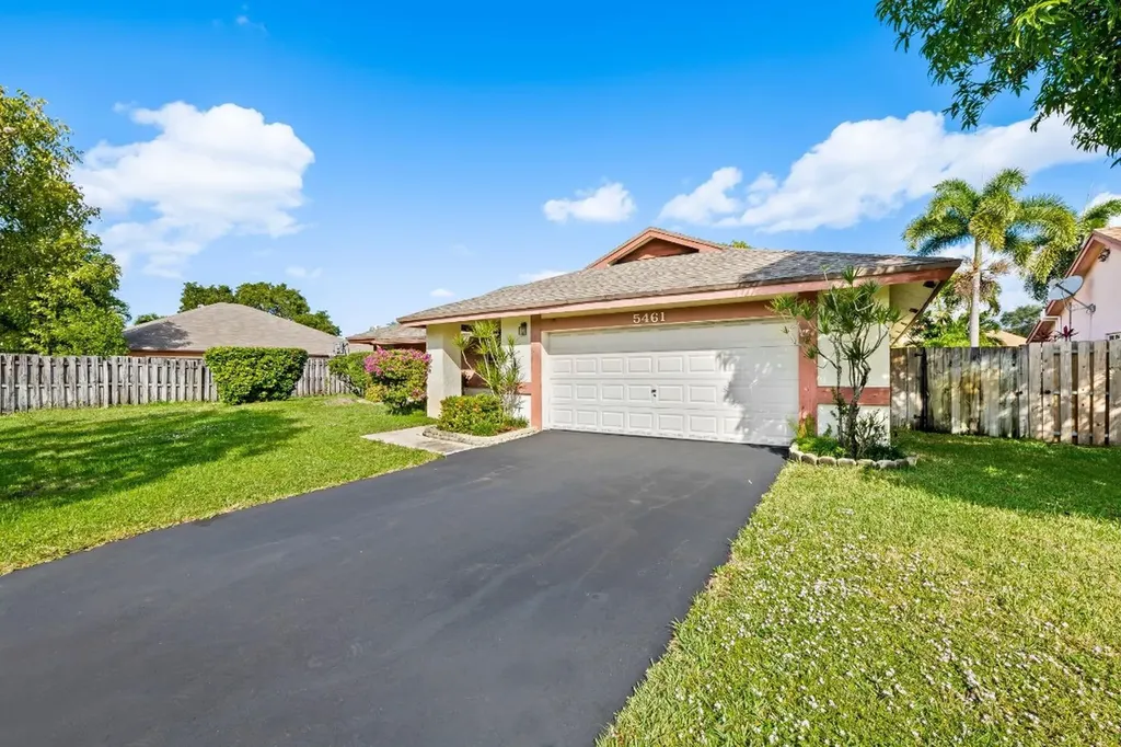 5461 NW 57th Street Tamarac FL 33319