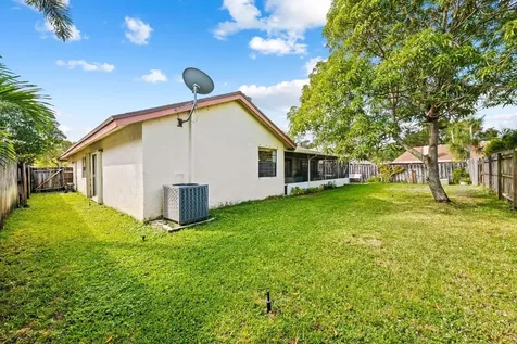 5461 NW 57th Street Tamarac FL 33319