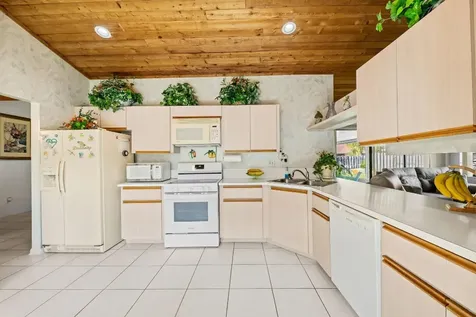 5461 NW 57th Street Tamarac FL 33319