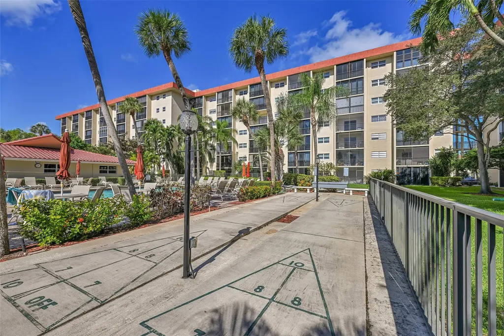 2350 NE 14th Street Causeway Pompano Beach FL 33062