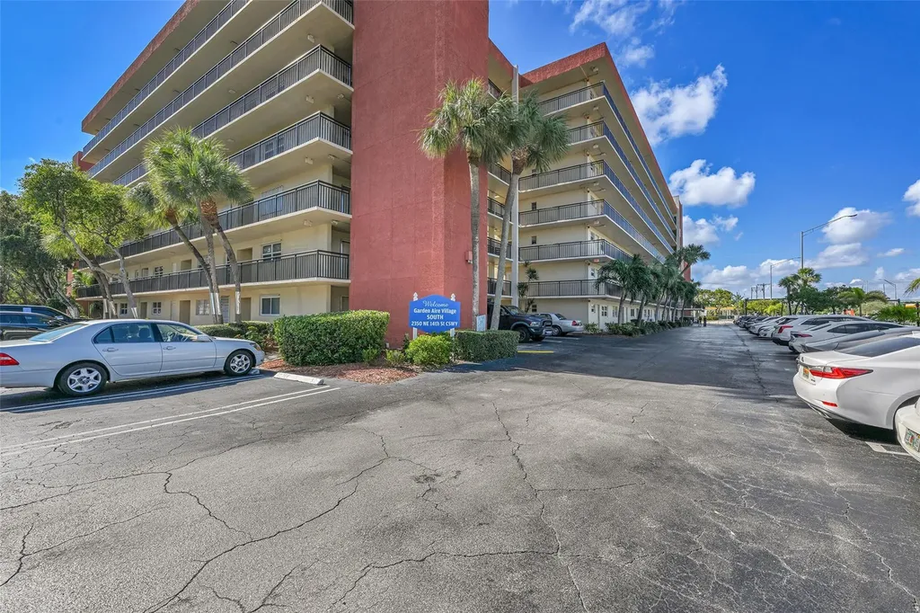 2350 NE 14th Street Causeway Pompano Beach FL 33062