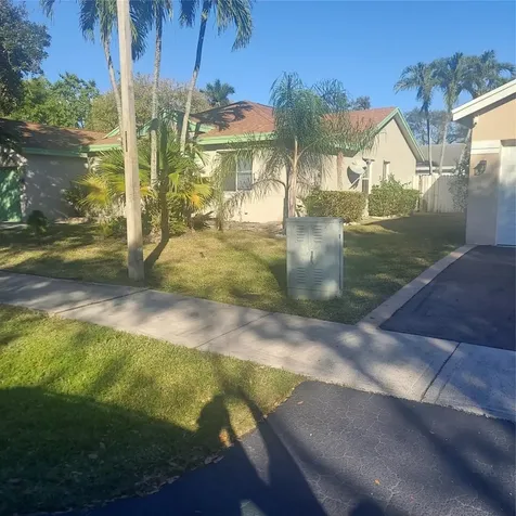 1424 NW 49th Avenue Coconut Creek FL 33063