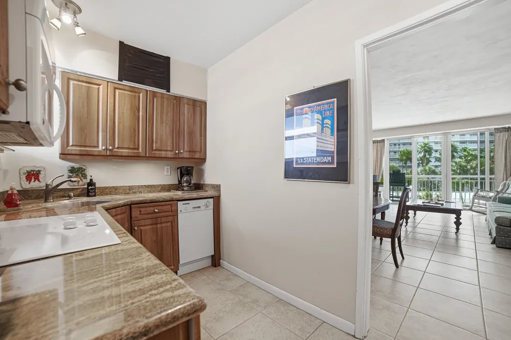 1920 S Ocean Drive Fort Lauderdale FL 33316