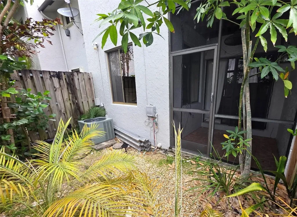 817 SE 12th Court Fort Lauderdale FL 33316