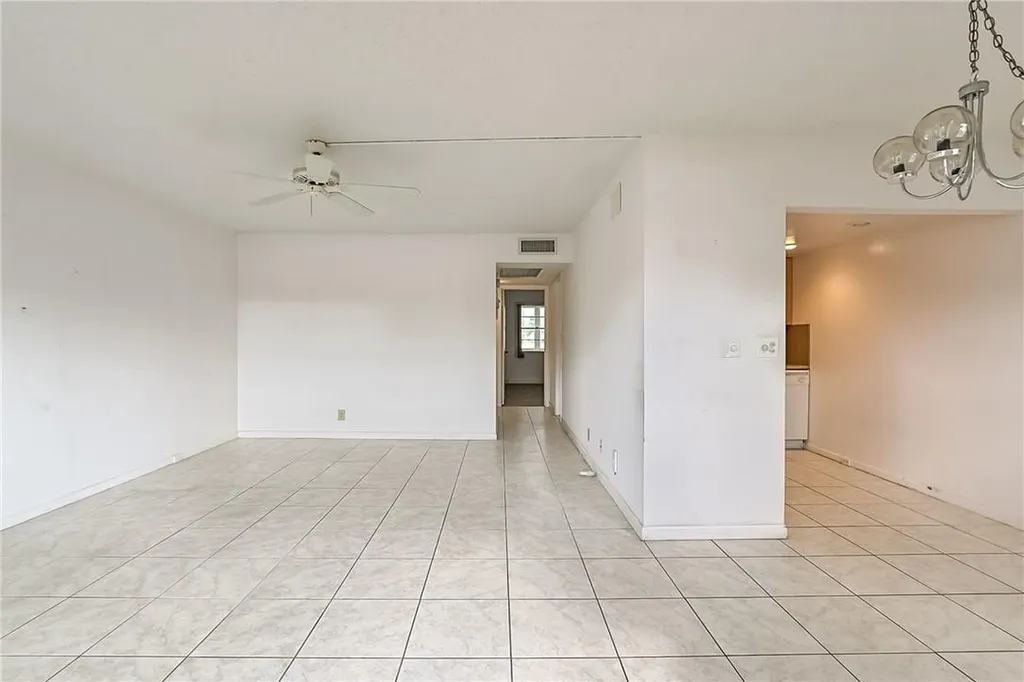 167 Grantham Deerfield Beach FL 33442